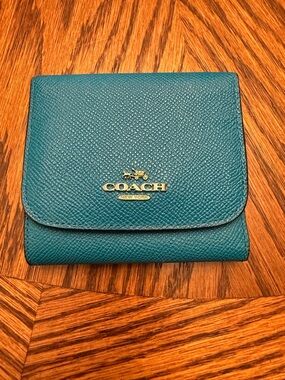 COACH Teal Pebbled Leather Compact Wallet with Gold Logo